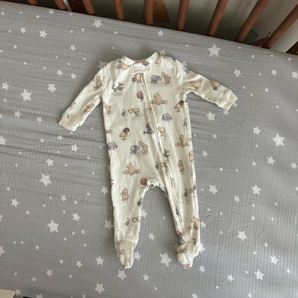 Disney's Winnie the Pooh Organic Baby Pajama ⭐️Pottery Barn footie